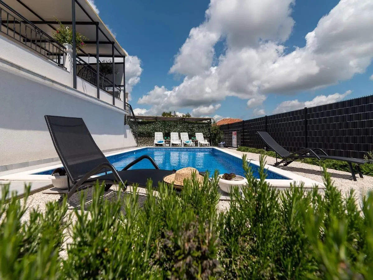 Scenic Sea View,Three Bedroom Villa With Pool Trogir